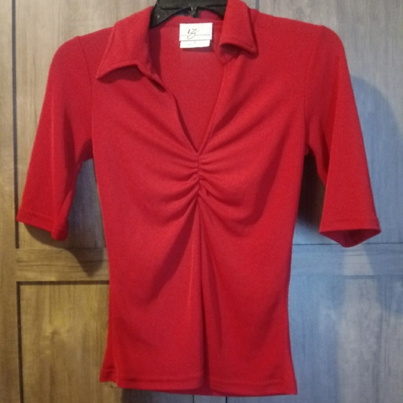 Red blouse - Picture 1 of 1